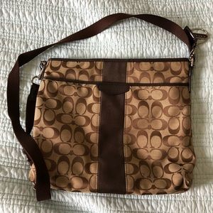 Coach crossbody purse.